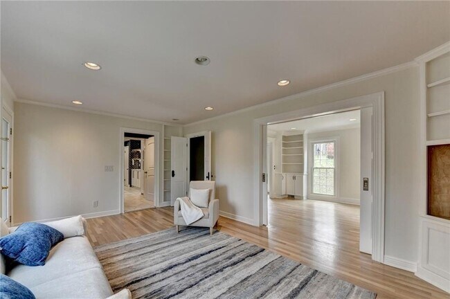 Building Photo - 3914 Granger Dr