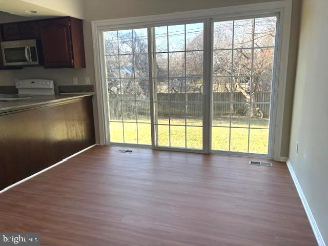 Building Photo - 1018 Willowleaf Way
