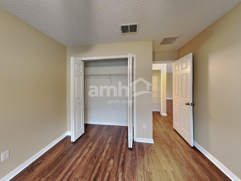 Building Photo - 14610 Rockledge Grove Ct