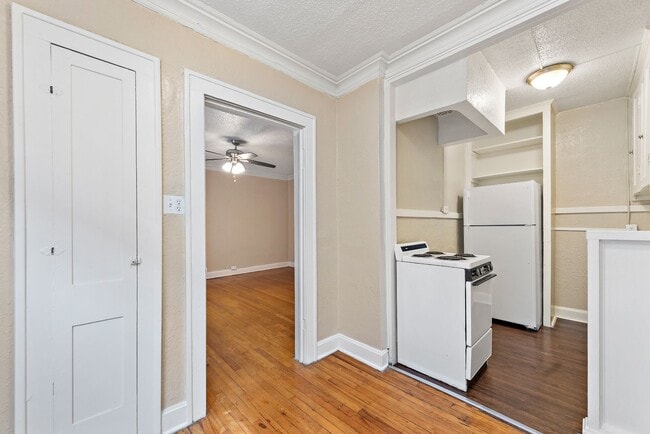 Floorplan - BROOKSIDE PLAZA