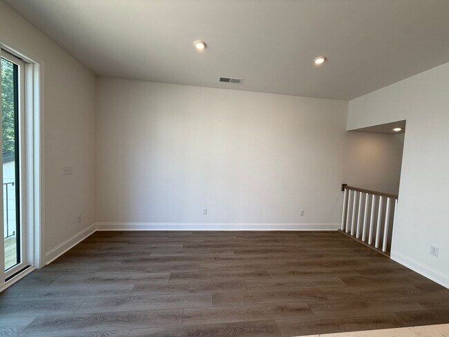 Building Photo - Brand New Townhome in Ballantyne!!