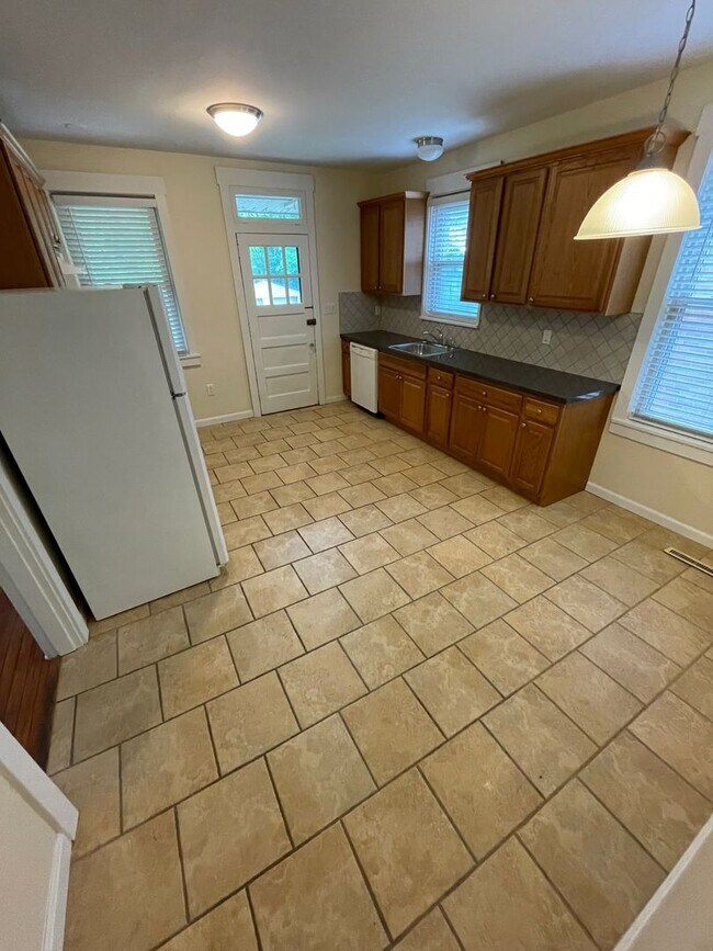 Building Photo - 234-236 Ridge Ave - (26147)