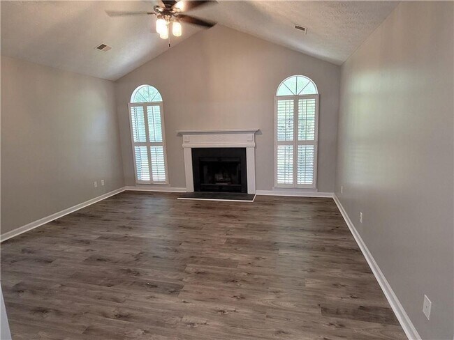 Building Photo - 8040 GA-54