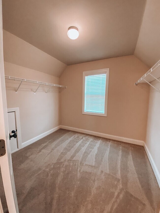 Building Photo - HOUSE FOR RENT!! MONROE GA