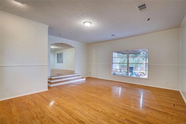 Building Photo - 106 Jefferson Ave