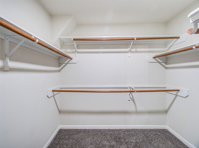 Building Photo - 15106 Brookwood Bridge Ln