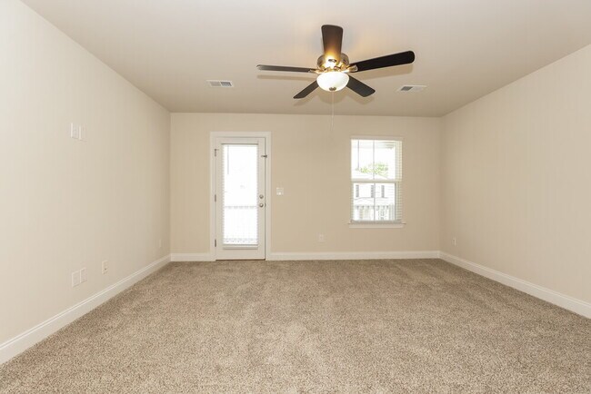 Building Photo - 7402 Blue Gable Rd