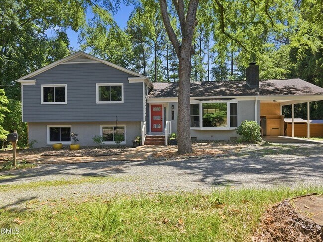 Building Photo - 603 N Estes Dr