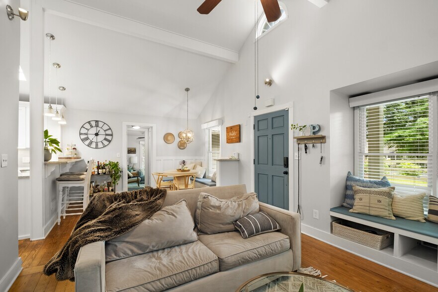 Building Photo - 1788 Ridgeway Ave NW