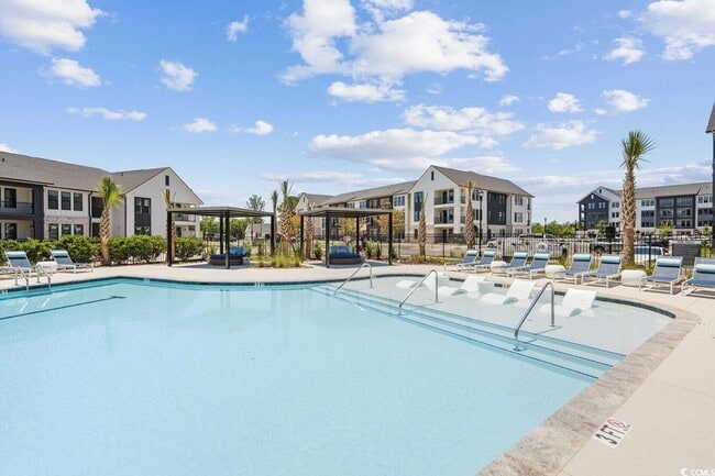 Building Photo - 331 Pickwick Dr