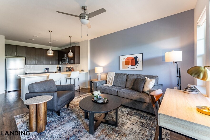 Building Photo - 1225 Utica Dr