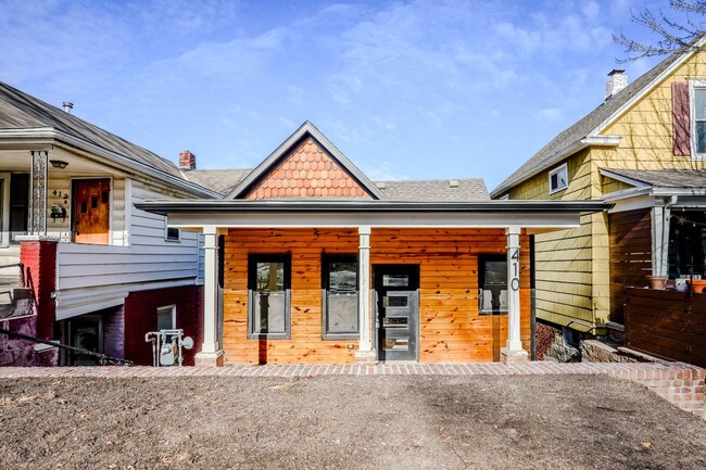 Primary Photo - 410 Ann Ave