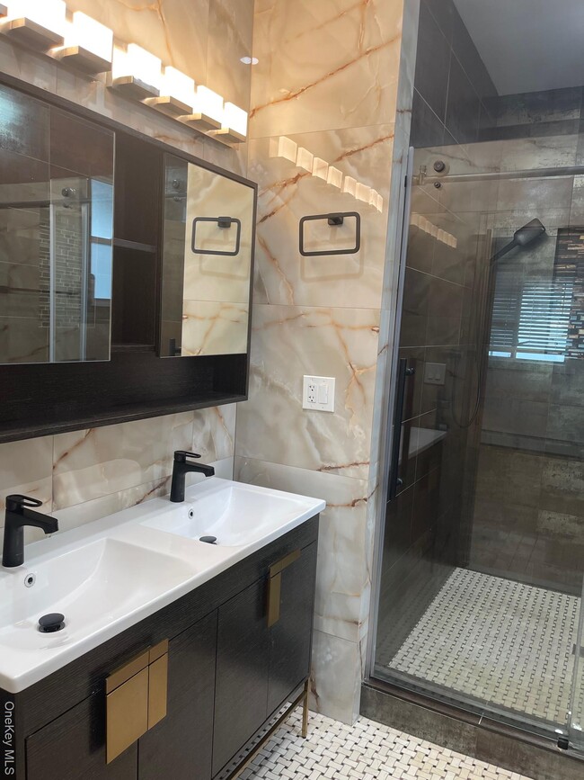 Building Photo - 81-34 169th St