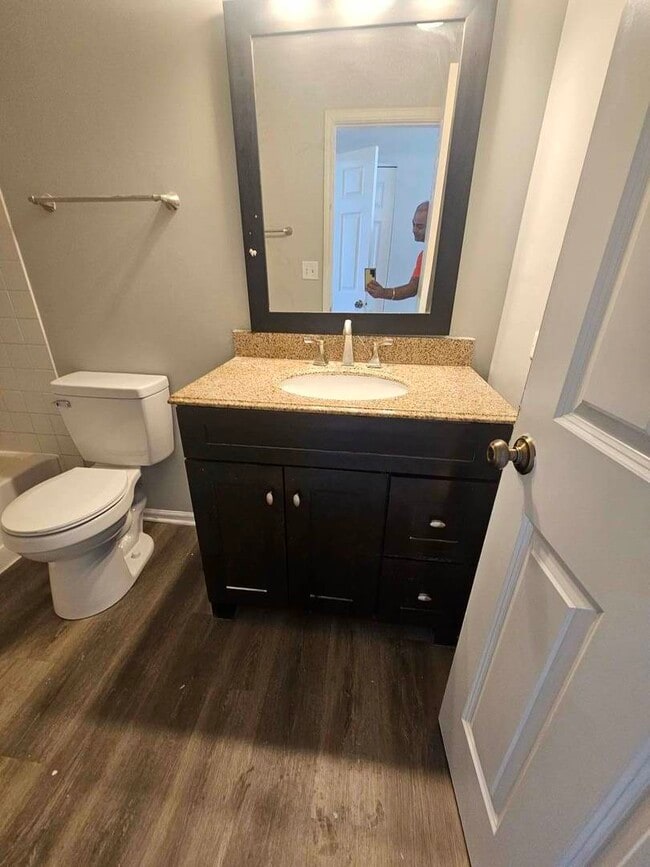 Building Photo - 2935 Rutland Cir