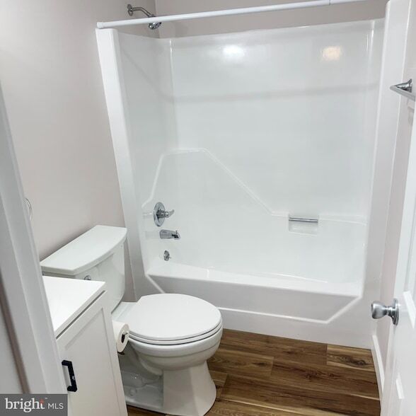 Building Photo - 603 Silver Ct