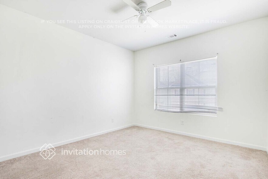 Building Photo - 638 Victoria Heights Dr.