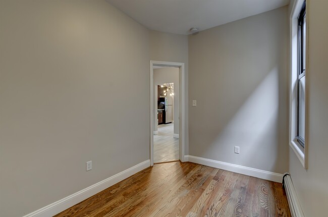 Building Photo - 333 Princeton Ave