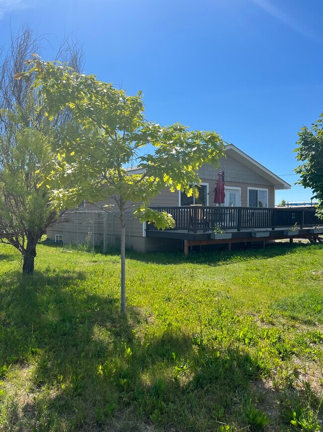 Building Photo - 151 Toftum Ln