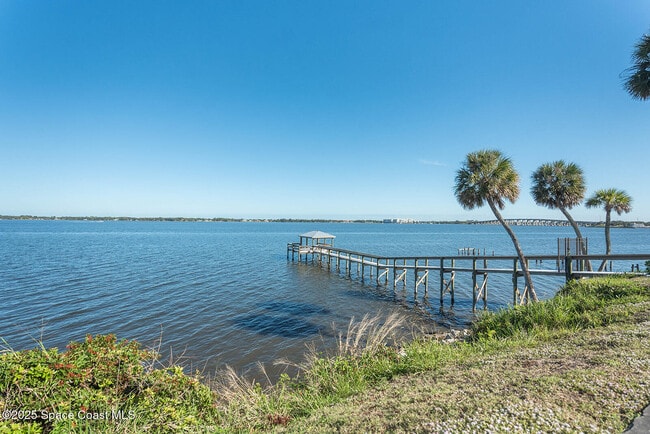 Building Photo - 410 Snyder Dr