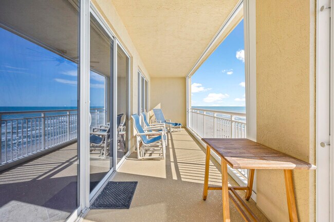 Building Photo - 1045 Jimmy Buffett Mem Hwy