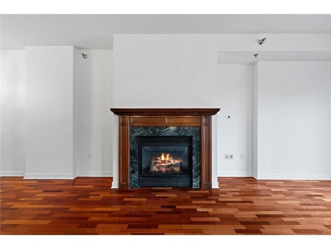 Building Photo - 317 Groveland Ave