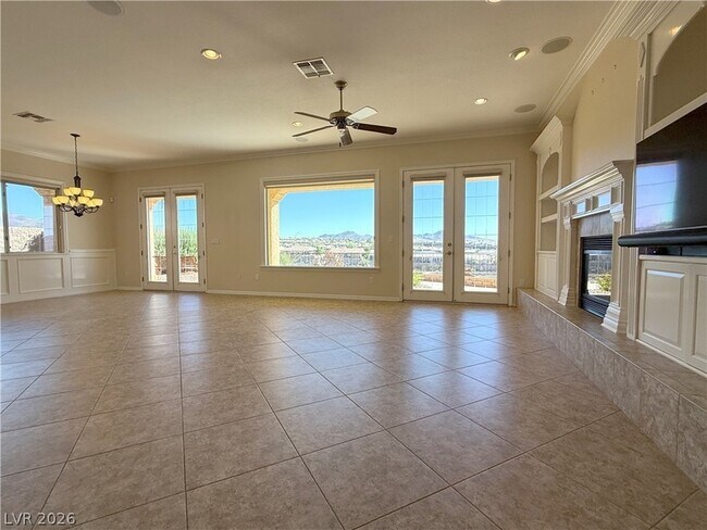 Building Photo - 2875 Scotts Valley Dr
