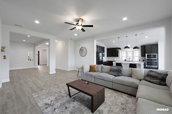 Building Photo - 1821 Arapaho Mountain Pass