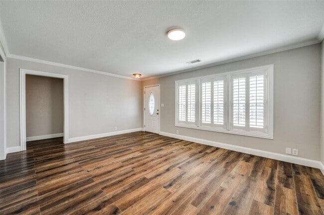 Building Photo - Colorado Street