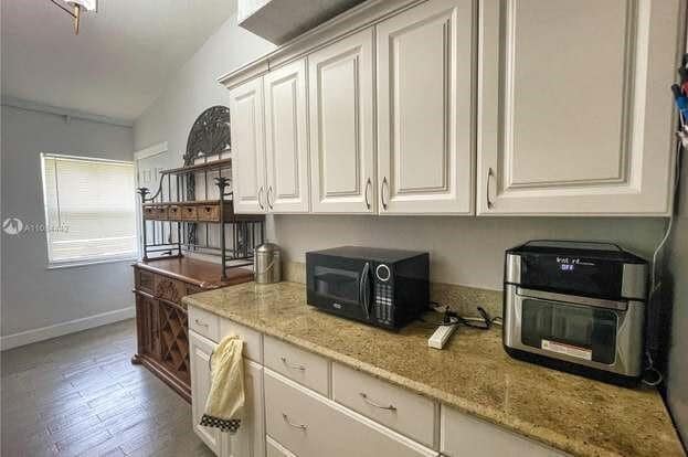 Building Photo - 1501 NW 7th Terrace