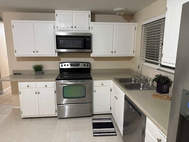 Building Photo - 3264 W 4700 S