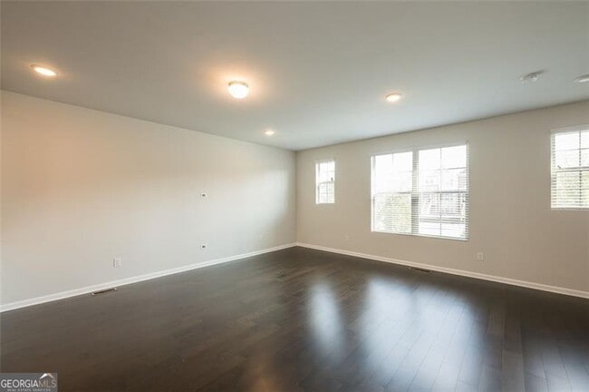 Building Photo - 2182 Talmai Dr