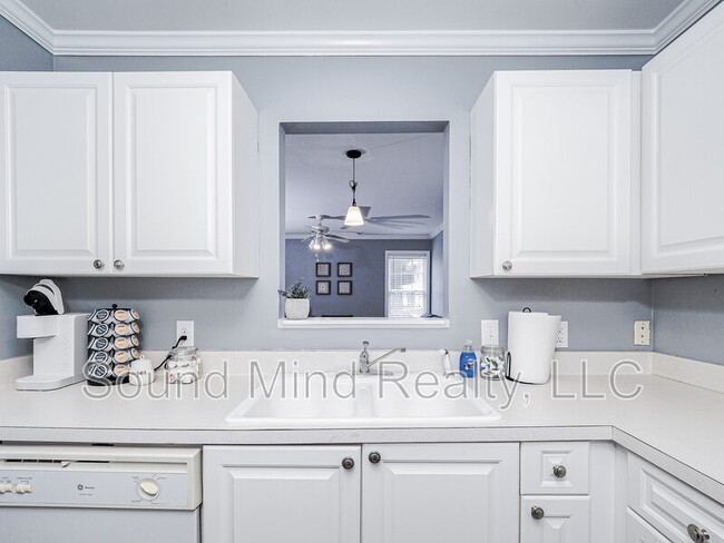 Building Photo - 2510 Blackwolf Run Ln