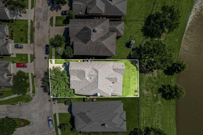 Building Photo - 2107 Pearl Bay Ct