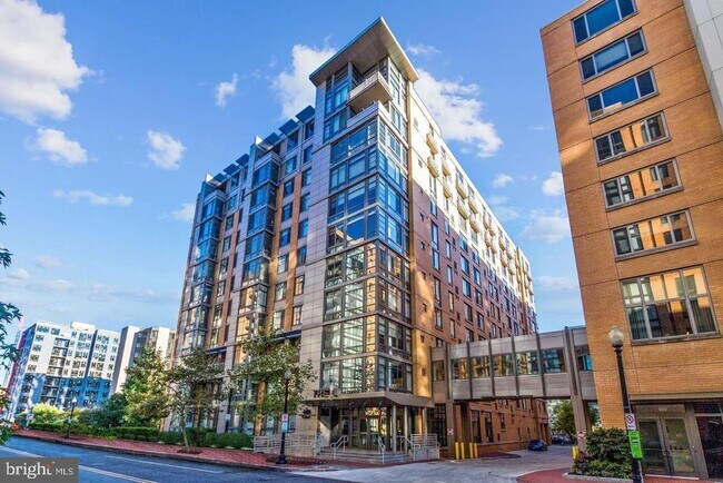 Primary Photo - 440 L St NW