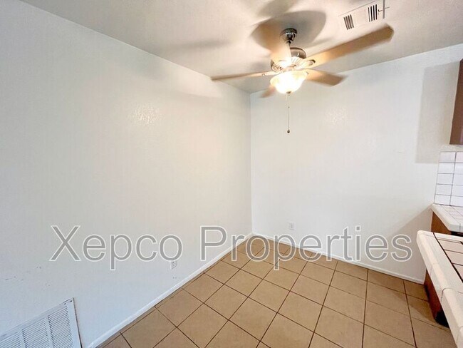 Building Photo - 13615 Verbena Dr
