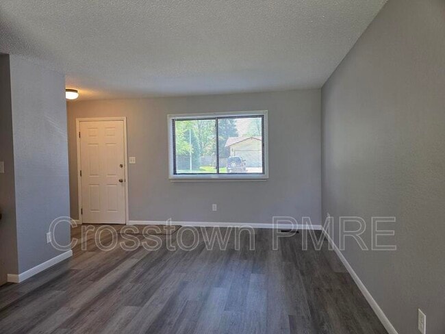 Building Photo - 4973 W 8th Street Rd