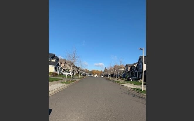 Street - 4753 Hadley St