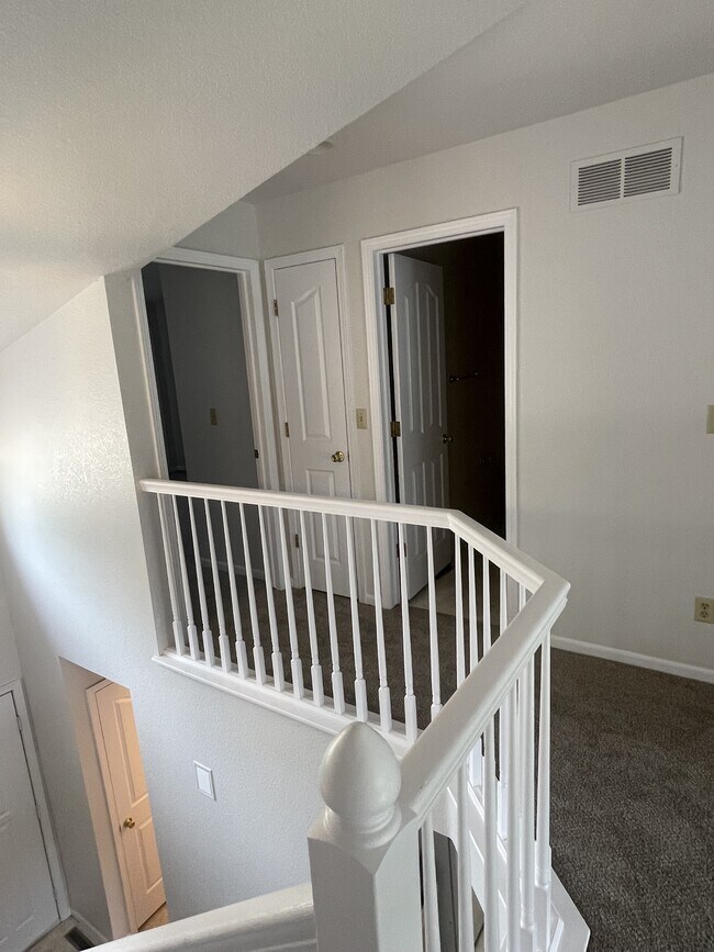 Building Photo - 1007 Cuerto Ln