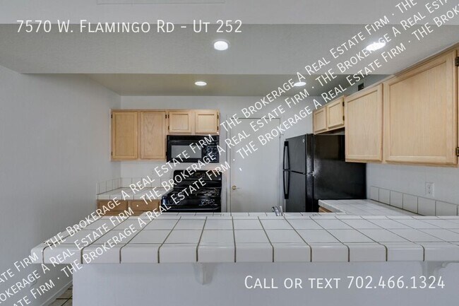 Building Photo - 7570 W Flamingo Rd