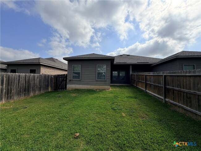 Building Photo - 1243 FM-306 E