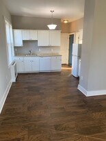 Building Photo - 231 west price street