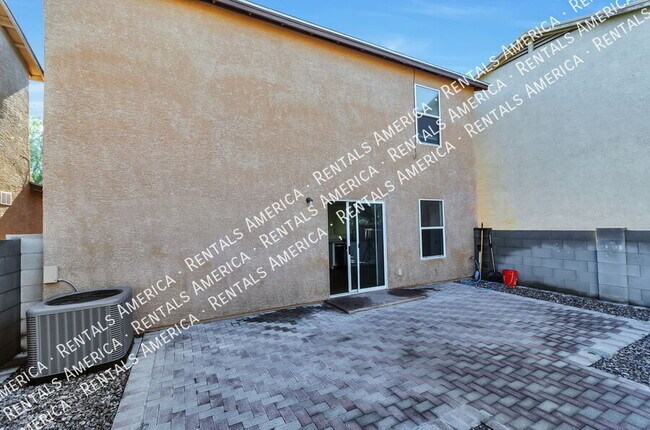 Building Photo - 3206 W Calle De Manzanillo