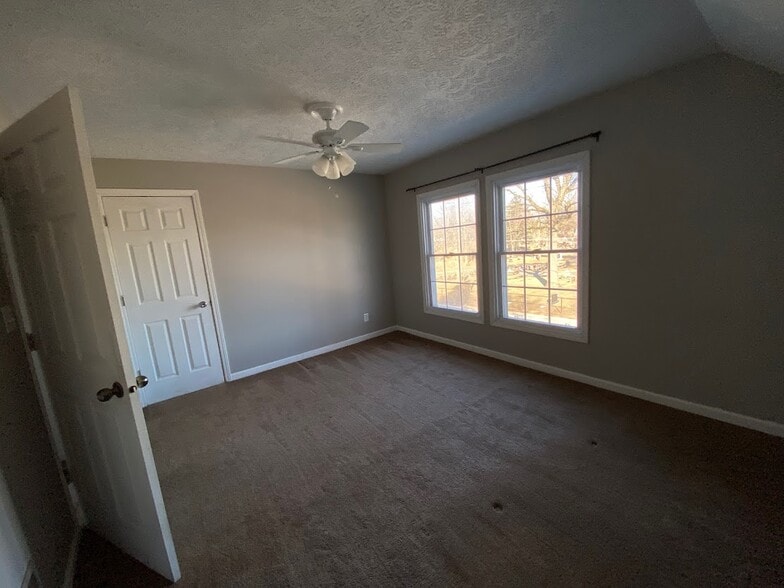 Upstairs bedroom 2 - 339 E Lincoln St
