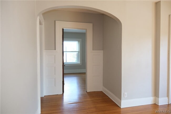 Building Photo - 88 W Utica St
