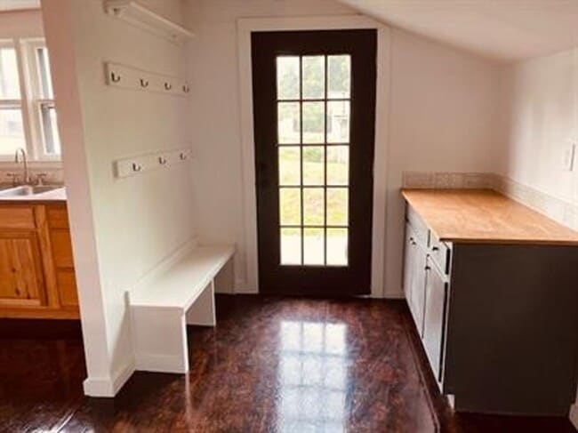 Building Photo - Loudon 37774 - 2 bedroom, 1 bath home - Co...