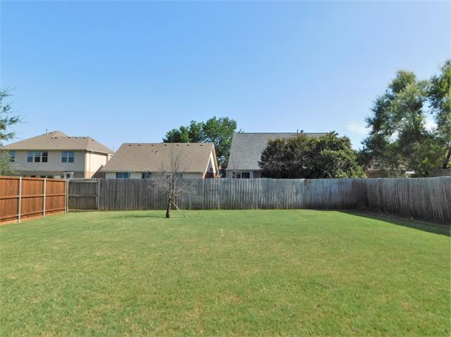 Building Photo - 5813 Brookside Dr