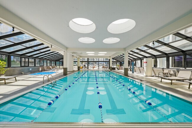 Building Photo - 405 N Wabash Ave