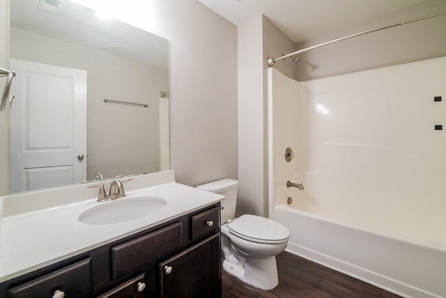 Building Photo - 4025 Tarnwood Pl