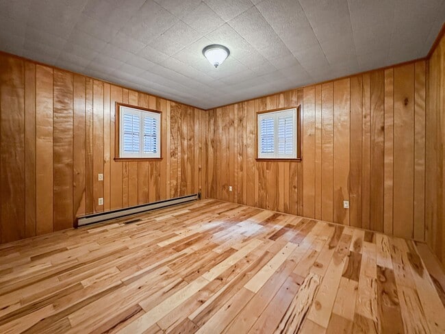 Building Photo - 8835 Tallow Tree Rd