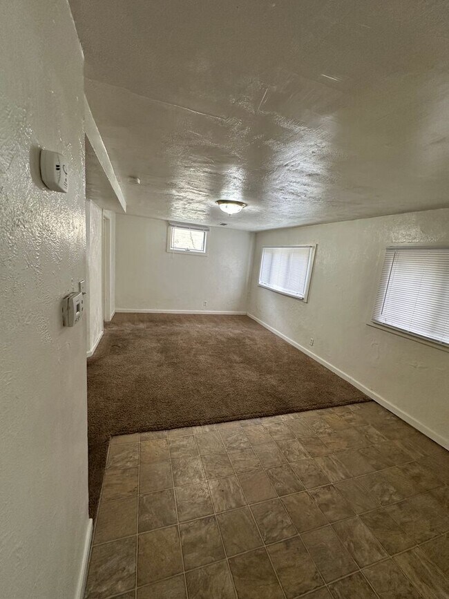 Building Photo - LW1532